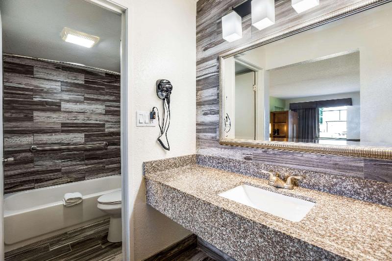 스탠다드 룸 킹사이즈 침대, Baymont By Wyndham Orlando Downtown