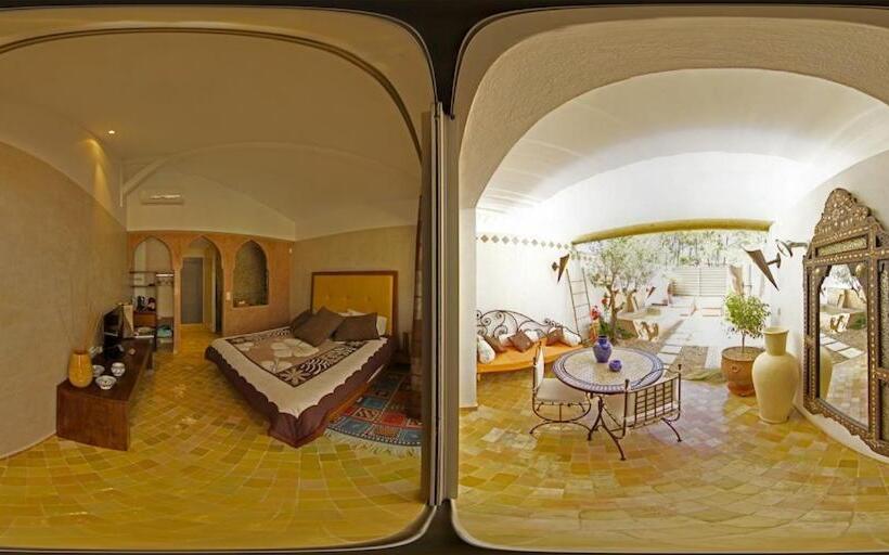 Люкс Вид на Сад, B&b Les 4 Mondes