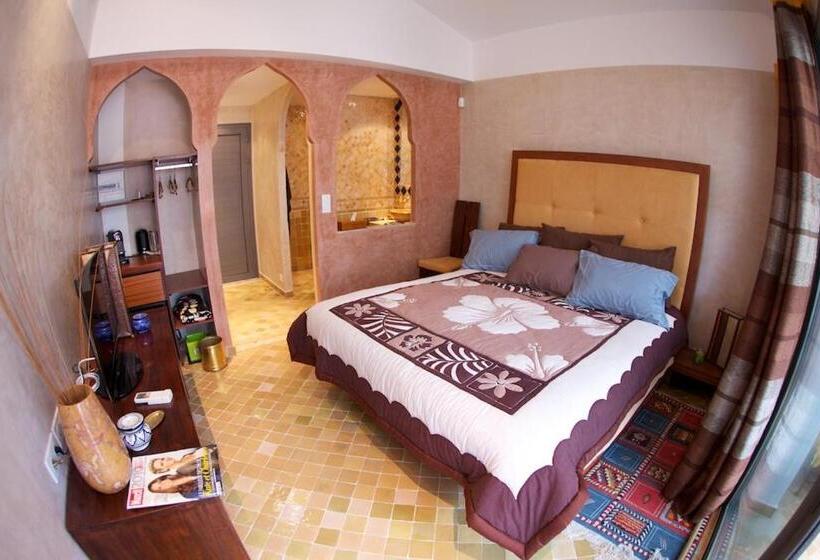 Люкс Вид на Сад, B&b Les 4 Mondes