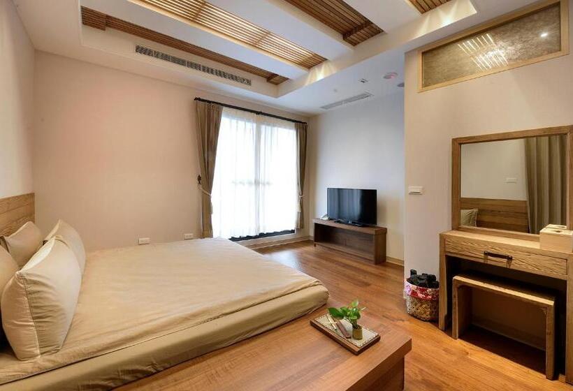 اتاق لوکس با بالکن, 鄉道茶屋 Country Road B&b