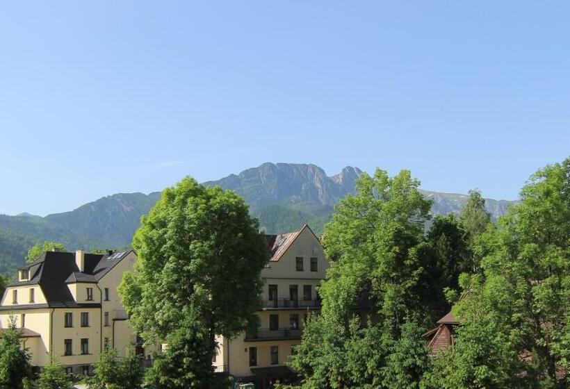 Huoneisto 1 Makuuhuone Näkymä, Hel