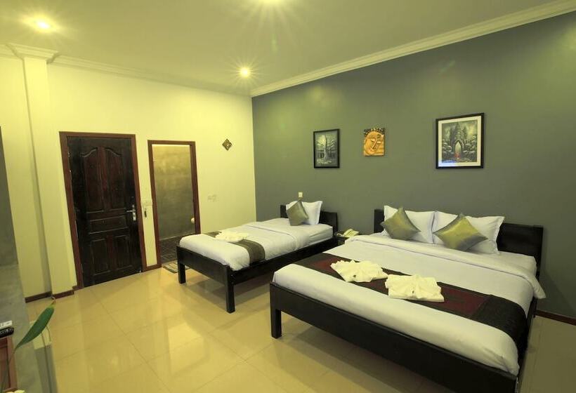 اتاق لوکس سه تخته, Sakun Angkor Boutique