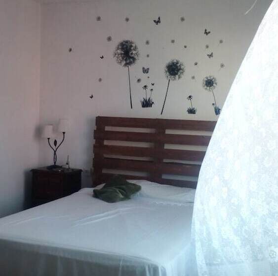 ダブルベッドのベーシックルーム, Casa Rural Los Amigos