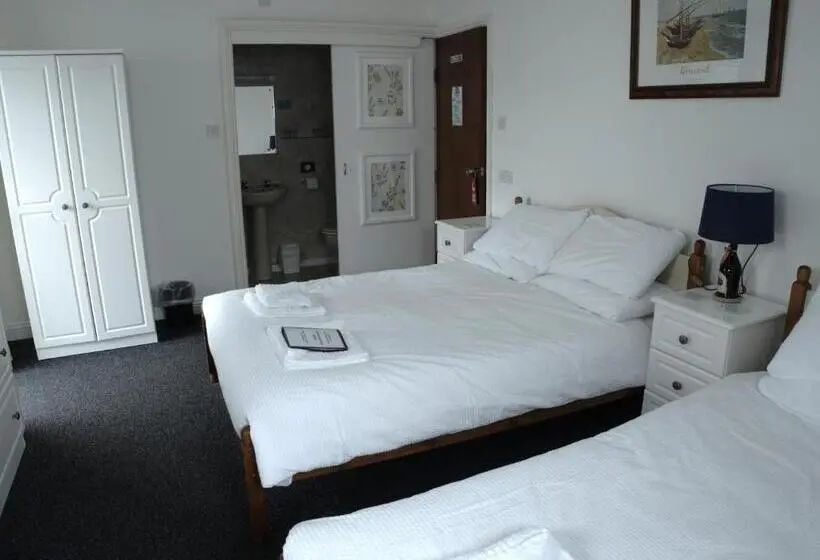 スタンダード4人部屋, Elnor Guest House