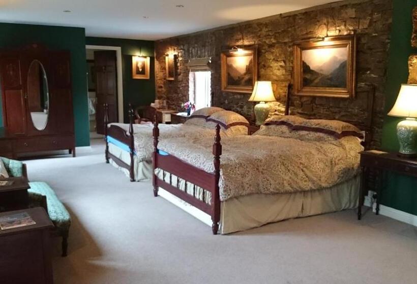 חדר סופריור לארבעה, Kilmokea Country Manor & Gardens