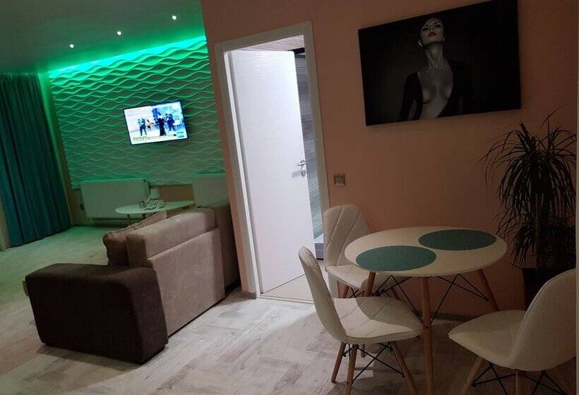 Апартаменты Deluxe 1 Спальня, Art Boutique Central