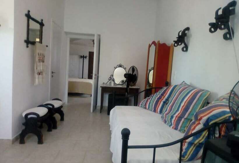 דירה קלאסית חדר שינה אחד, Charouda Stone Tower