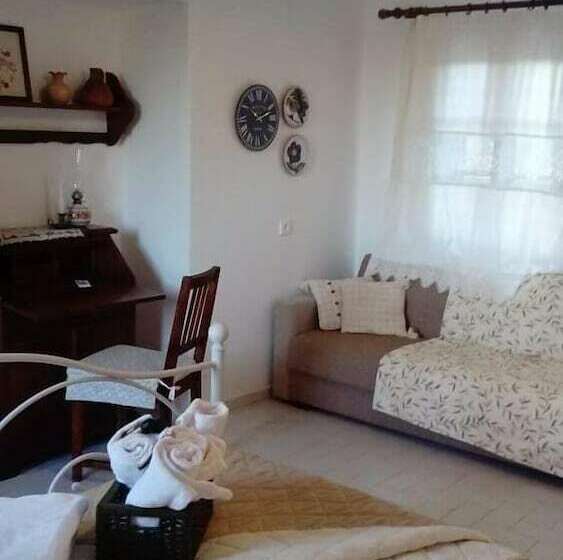 דירה קלאסית חדר שינה אחד, Charouda Stone Tower