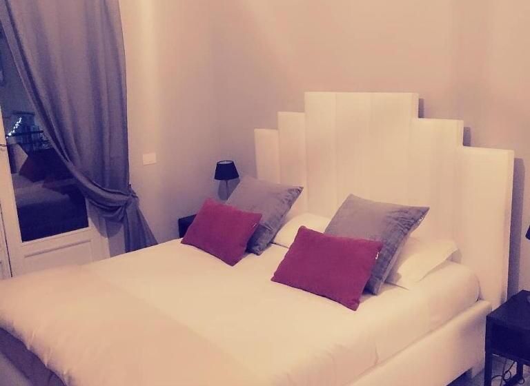 Chambre Deluxe, Compasso Suites