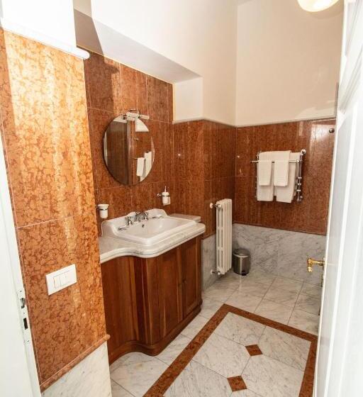 اتاق لوکس, Compasso Suites