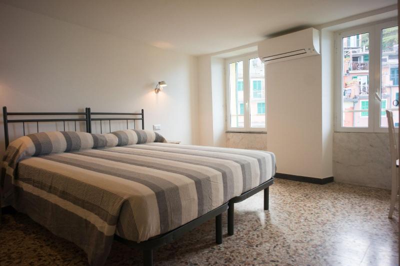 اتاق راحتی با چشمانداز دریا, Scorci Di Mare