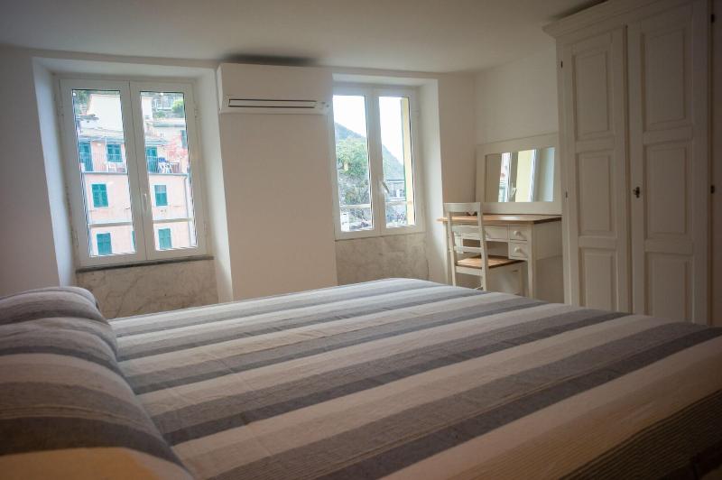 اتاق راحتی با چشمانداز دریا, Scorci Di Mare