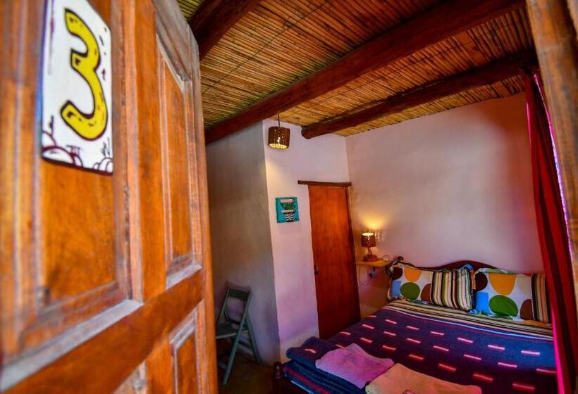 חדר סטנדרט לארבעה, Tilcara Rustica Hostel