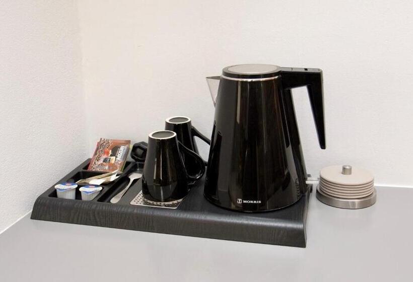 اتاق استاندارد, Arxontiko