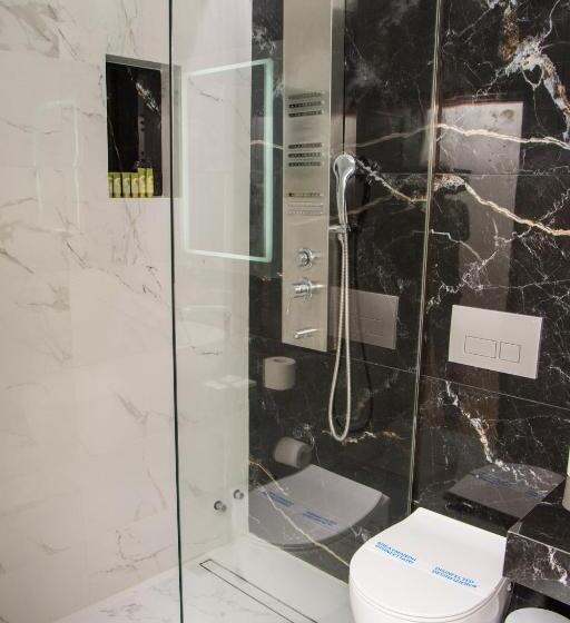 اتاق استاندارد, Arxontiko