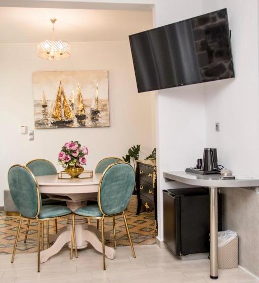 مجموعه ویستا شهر, Arxontiko