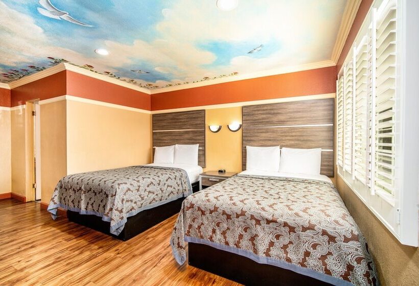 Номер Стандарт 2 Двуспальные Кровати, Geneva Motel