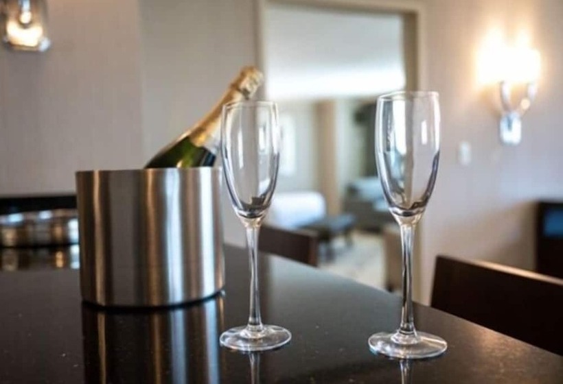 חדר דלוקס, Gold Strike Casino Resort