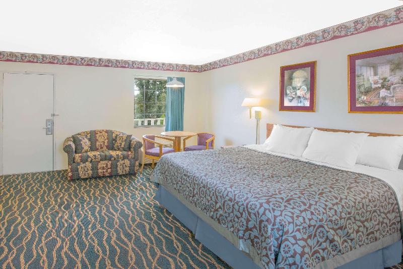 غرفة قياسية سرير كينج, Days Inn By Wyndham Hardy