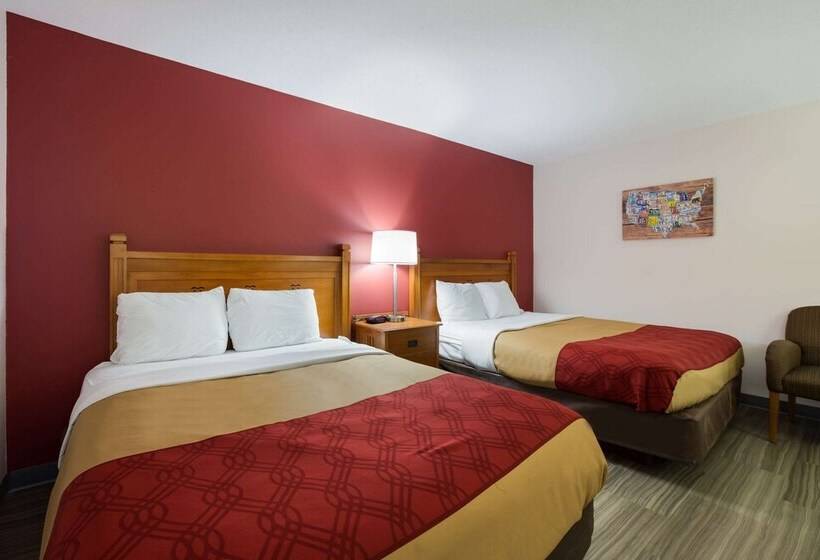 غرفه قياسيه سريرين مزدوجين, Econo Lodge Inn & Suites
