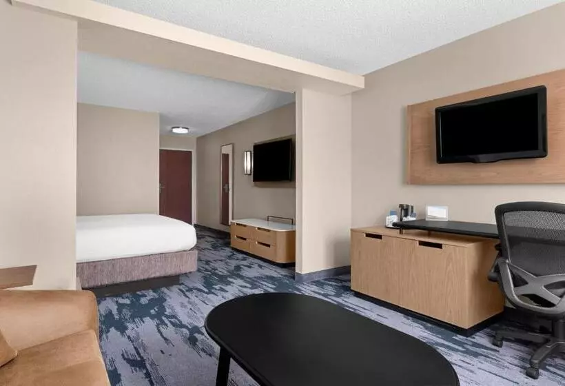 キングサイドベッドのスタンダードワンルーム, Fairfield Inn Kennewick