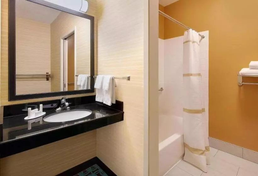 ２ダブルベッドのスタンダードルーム, Fairfield Inn & Suites Austinuniversity Area