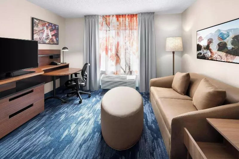 سوئیت با تخت بزرگ, Fairfield Inn & Suites Denver Airport