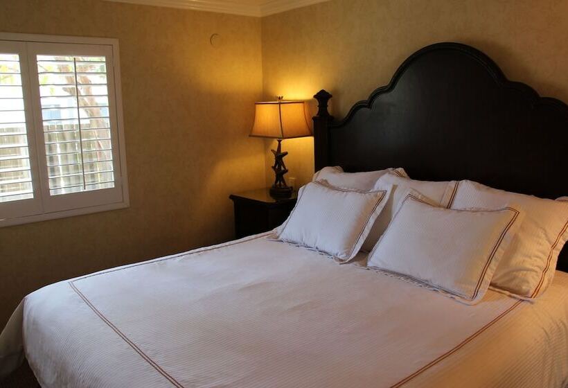 جناح جونيور, The Franciscan