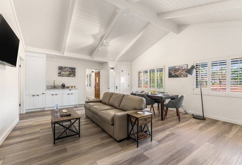 جناح سوبيريور, The Franciscan