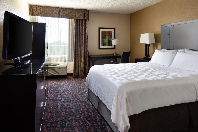 キングサイズベッドのスタンダードルーム, Holiday Inn Wichita East I 35, An Ihg