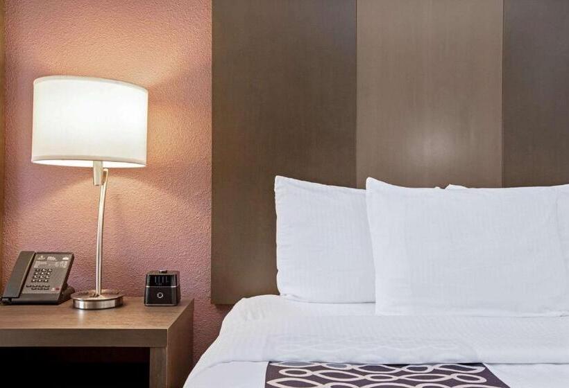 غرفة قياسية, La Quinta By Wyndham Fayetteville