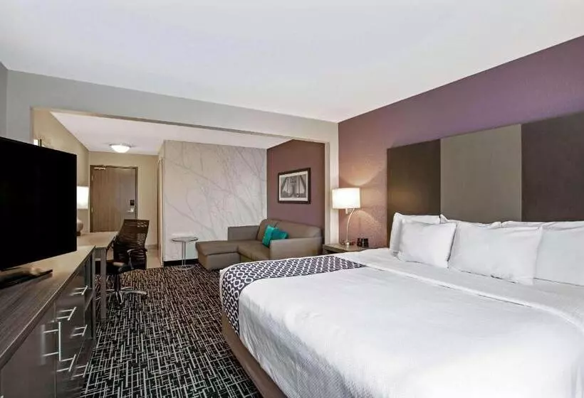 اتاق اجرایی با تخت بزرگ, La Quinta By Wyndham Fayetteville