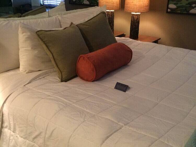 Suite, Postmarc Hotel And Spa Suites