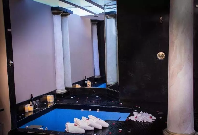 Sviitti, Postmarc Hotel And Spa Suites