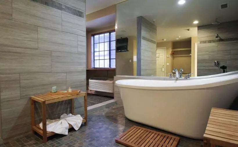 Standard-huone King-vuode, Postmarc Hotel And Spa Suites