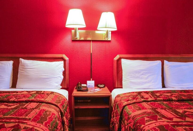 Номер Стандарт 2 Двуспальные Кровати, Econo Lodge