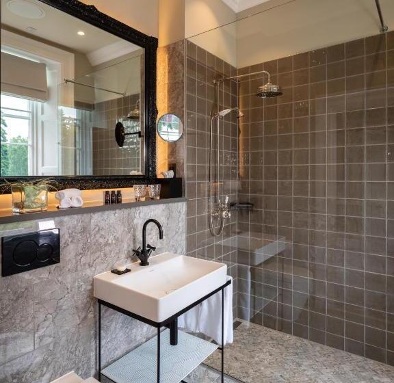 جناح جونيور, Schloss Roxburghe, Part Of Destination By Hyatt