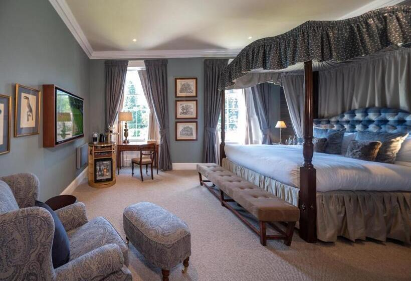 جناح جونيور, Schloss Roxburghe, Part Of Destination By Hyatt