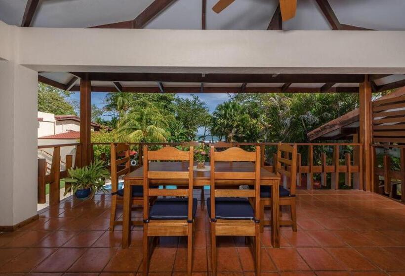 فيلا غرفتين نوم, The Coast Beachfront