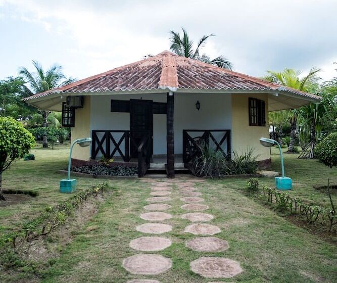 بنگله خانوادگی, Praia Accommodation
