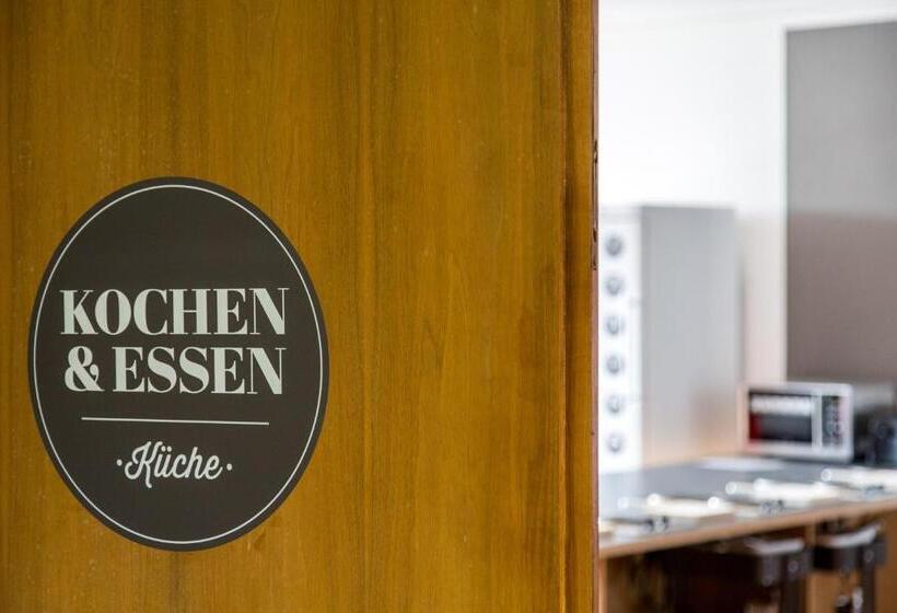 标准单人间共用浴室, Inselhostel