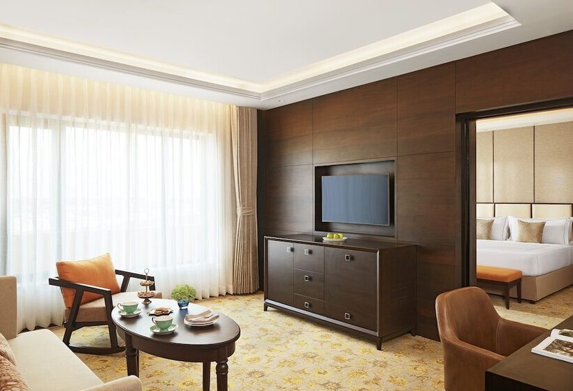 سوییت لوکس, Taj Tirupati