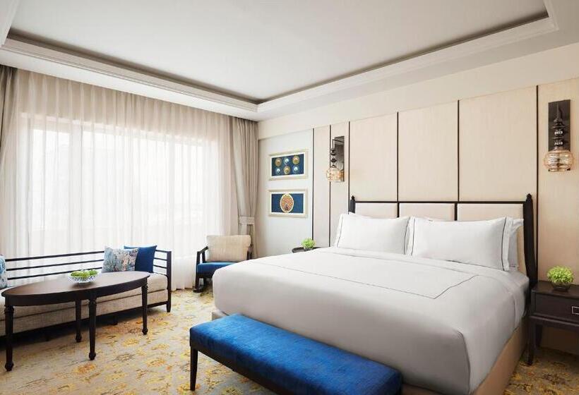 اتاق سوپریور با تخت بزرگ, Taj Tirupati