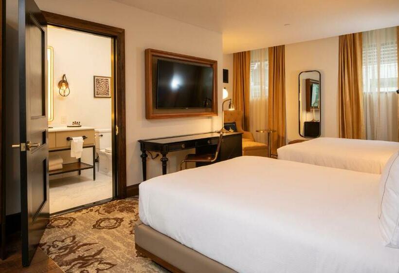 اتاق استاندارد برای معلولان, The Peregrine Omaha Downtown, Curio Collection By Hilton