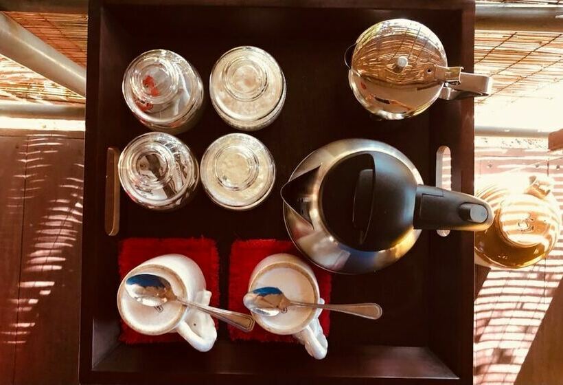 Standard Tent, Ahaspokuna By Eco Team