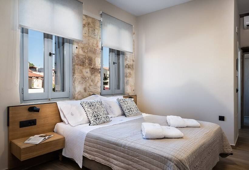 Номер Superior, Aoria Estate Old Port