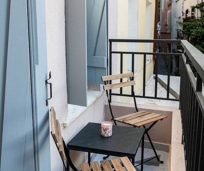 جناح غرفتين نوم, Aoria Estate Old Port