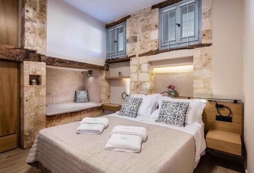 Люкс 2 Спальни, Aoria Estate Old Port