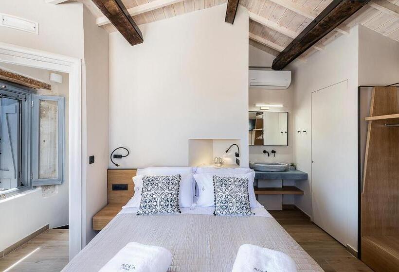 Люкс Superior, Aoria Estate Old Port