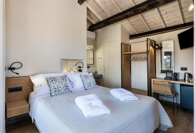 Люкс Superior, Aoria Estate Old Port